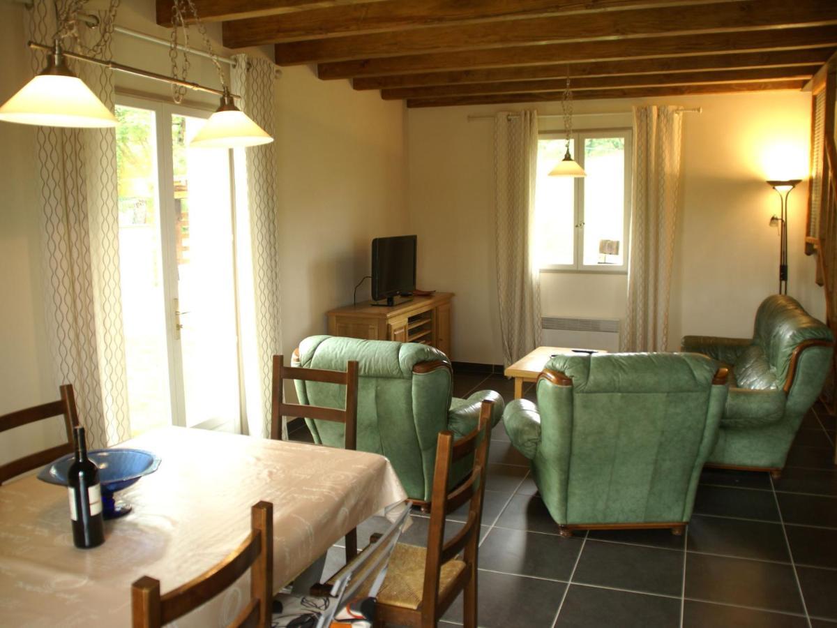 Modern Holiday Home With Private Pool ルブレサック 部屋 写真