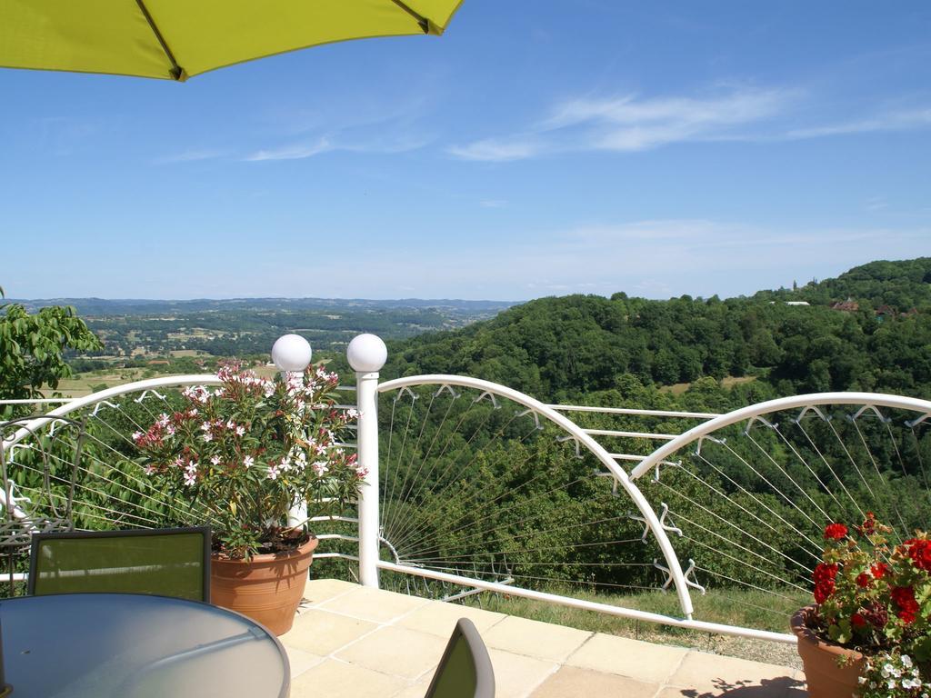 Modern Holiday Home With Private Pool ルブレサック 部屋 写真