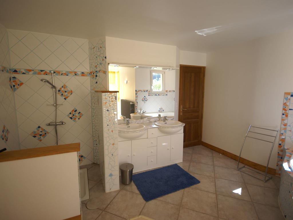 Modern Holiday Home With Private Pool ルブレサック 部屋 写真